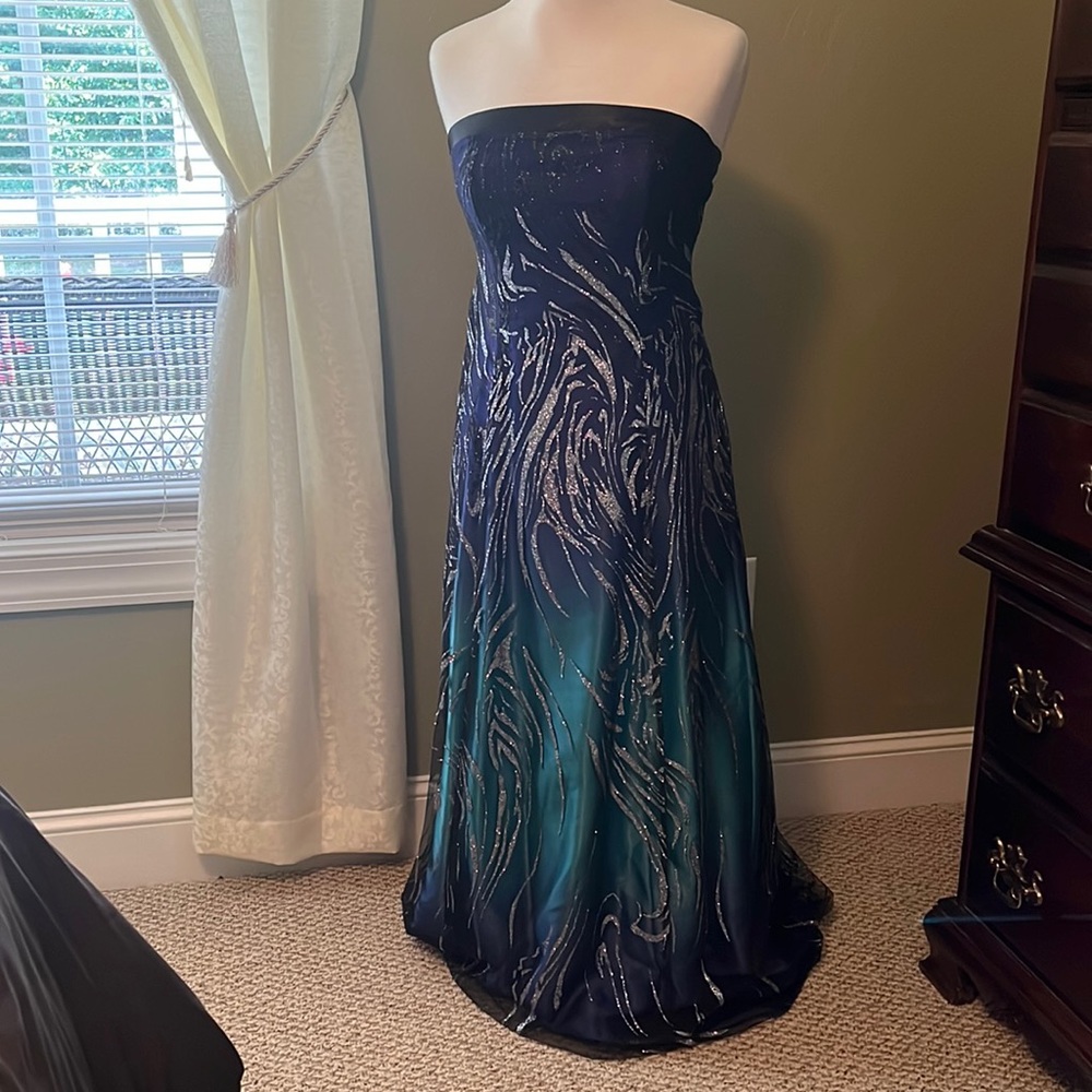 Formal prom dress